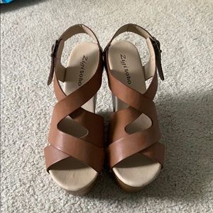 Zigi soho brown wedge sandals